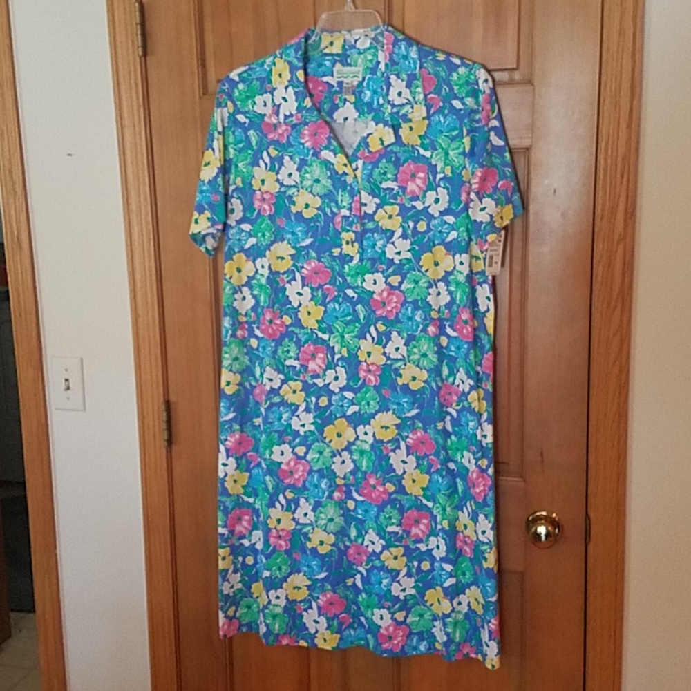 Vintage feel- Blue floral multi color dress - brand new!